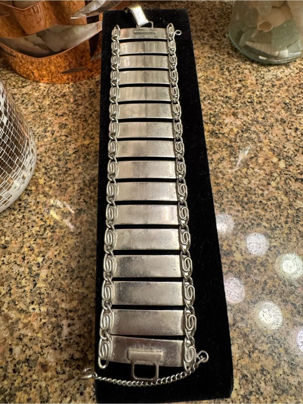 1970’s Retro Wide Silver-Tone Link Bracelet — Polished Statement‎ Piece